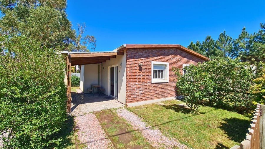 Exterior de una casa de un dormitorio